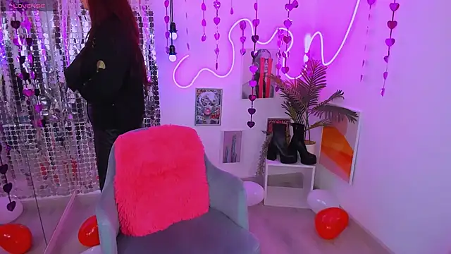 Snapshot of Lily_Moonlight chatting on February 15, 2026, 7:51 am Lily Moonlight online show from February 15, 2026, 7:51 am