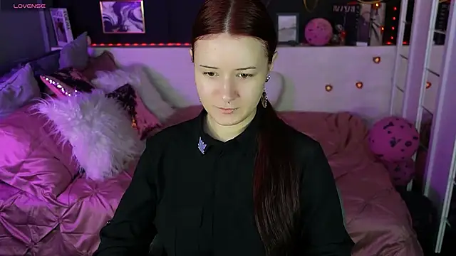 Snapshot of Lily_Moonlight chatting on February 22, 2026, 7:51 am Lily Moonlight online show from February 22, 2026, 7:51 am