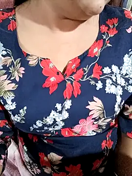 Beautyy38 online show from November 18, 2025, 3:12 am