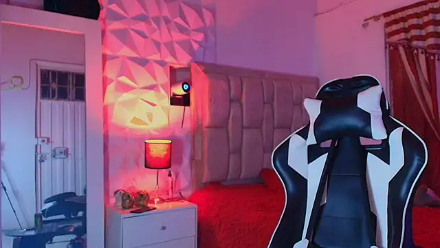 santyago taylor online show from December 26, 2024, 1:18 am