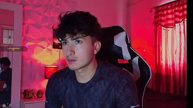 santyago taylor online show from January 23, 2025, 6:45 pm