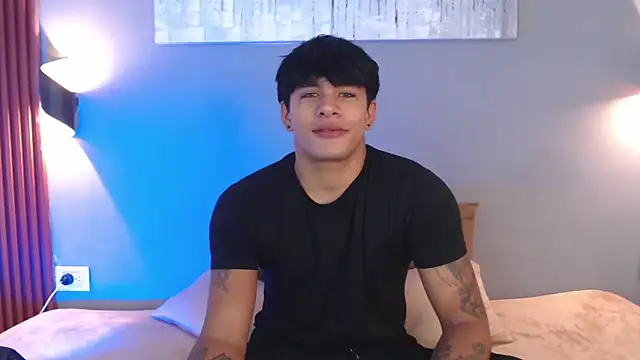 LuciferM Star online show from April 9, 2026, 6:19 am