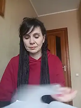 Francenia lolis online show from March 19, 2025, 7:18 am