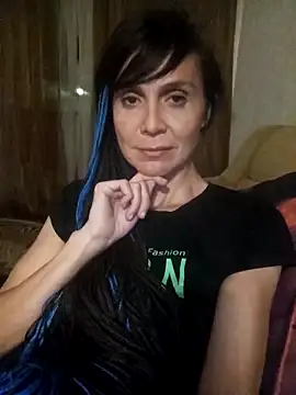 Francenia lolis online show from September 23, 2025, 6:55 pm