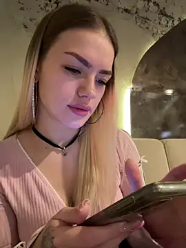Snapshot of -Sexy_Barbie- chatting on January 8, 2025, 8:38 am -Sexy Barbie- online show from January 8, 2025, 8:38 am