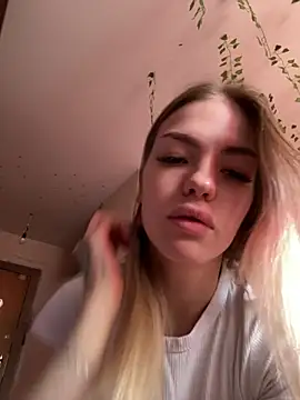 Snapshot of -Sexy_Barbie- chatting on February 28, 2025, 3:59 am -Sexy Barbie- online show from February 28, 2025, 3:59 am
