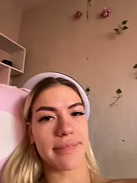 -Sexy Barbie- online show from November 12, 2025, 3:29 am