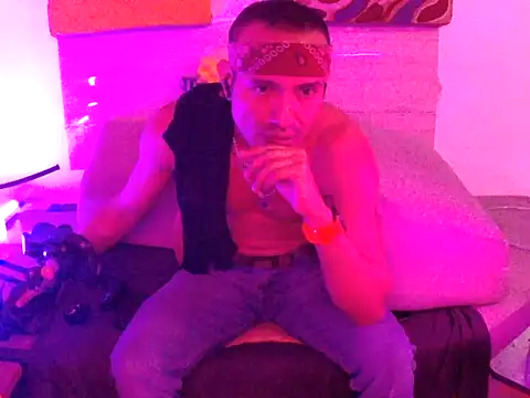 thesummerboy online show from January 4, 2025, 6:41 am