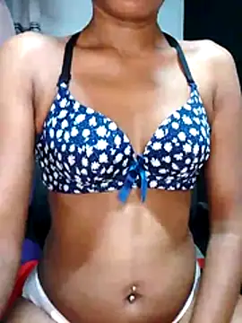 juliya Les online show from November 13, 2025, 12:26 pm