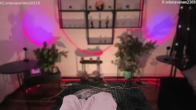 electra goddes online show from November 23, 2025, 3:28 am