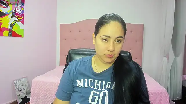 lizzaxs online show from October 16, 2025, 1:12 pm