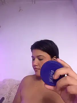 Snapshot of alisson_carolina73 chatting on May 17, 2026, 2:09 am alisson carolina73 online show from May 17, 2026, 2:09 am