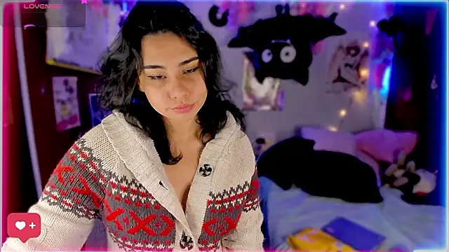 Snapshot of kiki_cavilll chatting on December 4, 2024, 4:10 am kiki cavilll online show from December 4, 2024, 4:10 am