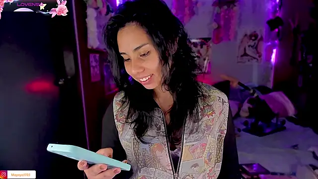 Snapshot of kiki_cavilll chatting on March 18, 2025, 11:52 am kiki cavilll online show from March 18, 2025, 11:52 am