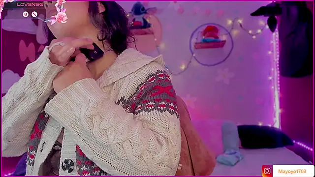 kiki cavilll online show from December 2, 2025, 2:01 pm