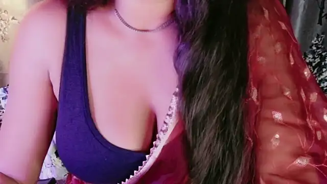 Snapshot of SexyAndHottie chatting on October 16, 2025, 2:40 pm SexyAndHottie online show from October 16, 2025, 2:40 pm