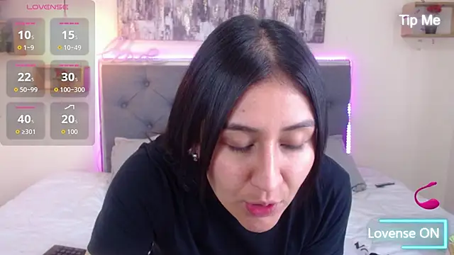 mia aira online show from October 23, 2025, 3:00 pm