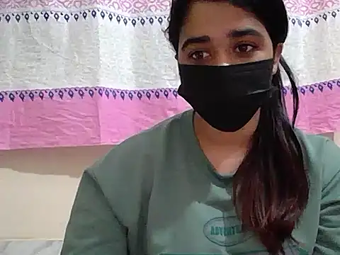 Snapshot of A-pusparani chatting on April 28, 2026, 6:02 pm A-pusparani online show from April 28, 2026, 6:02 pm