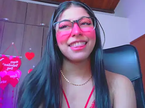 Snapshot of _ALLYSON18_ chatting on February 20, 2026, 11:43 am ALLYSON18 online show from February 20, 2026, 11:43 am