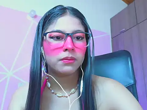  ALLYSON18  online show from April 8, 2026, 11:43 am