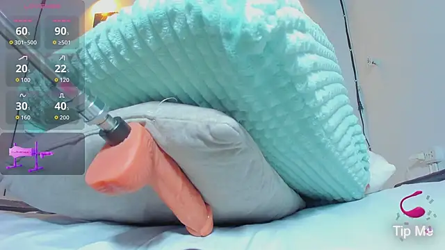 reinahot-699 online show from November 11, 2025, 11:32 am