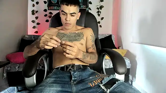 Snapshot of mikee_scooth chatting on September 20, 2025, 7:48 pm mikee scooth online show from September 20, 2025, 7:48 pm