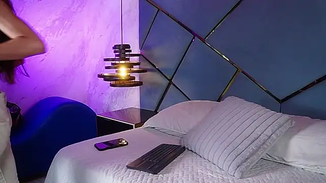 ammy durand online show from November 22, 2025, 7:02 pm