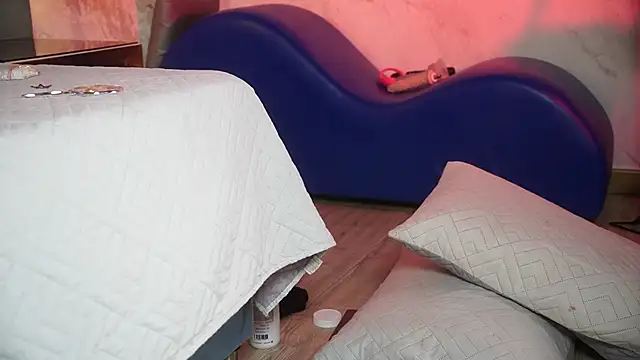 ammy durand online show from April 21, 2026, 1:42 am