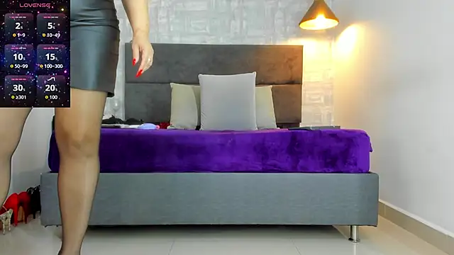 missnatash online show from November 17, 2025, 5:41 pm