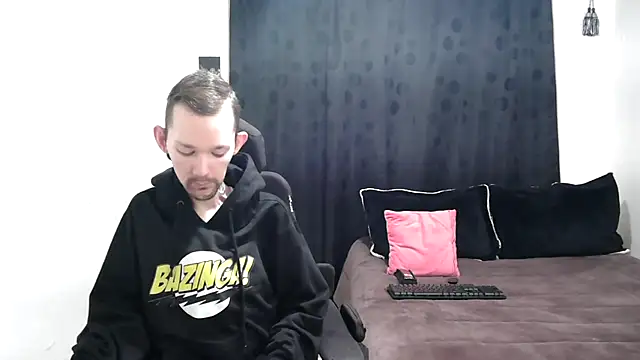 Sophia and Thomas online show from February 16, 2025, 11:49 am