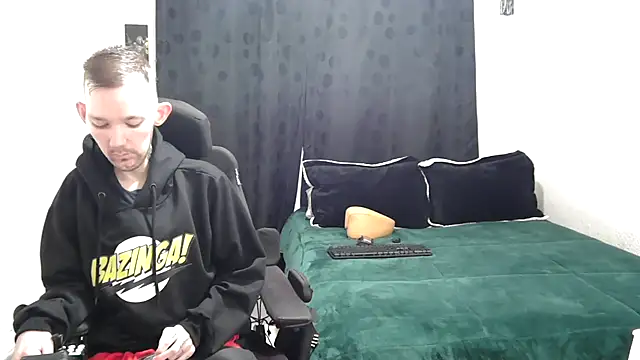 Sophia and Thomas online show from March 7, 2025, 9:51 am