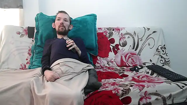 Sophia and Thomas online show from April 10, 2026, 7:07 pm