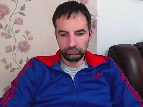 Snapshot of Leo_1617 chatting on November 17, 2025, 9:48 am Leo 1617 online show from November 17, 2025, 9:48 am