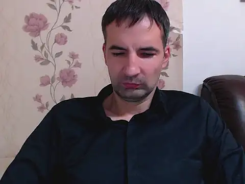 Snapshot of Leo_1617 chatting on November 29, 2025, 8:01 pm Leo 1617 online show from November 29, 2025, 8:01 pm