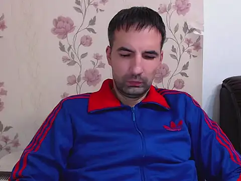 Snapshot of Leo_1617 chatting on December 1, 2025, 8:58 pm Leo 1617 online show from December 1, 2025, 8:58 pm