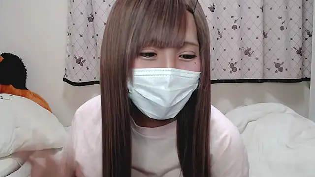  hiyor  online show from February 17, 2025, 4:04 pm