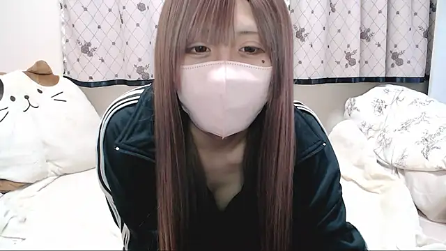  hiyor  online show from December 19, 2025, 6:04 pm