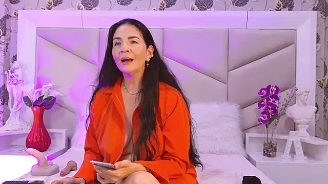 Snapshot of AlizonMoreti chatting on February 7, 2026, 1:15 pm AlizonMoreti online show from February 7, 2026, 1:15 pm