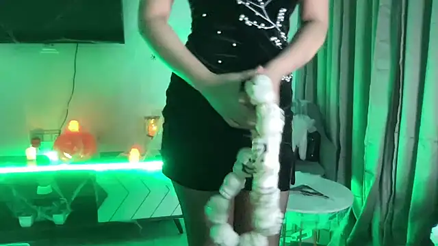 Wild Fantasy 7 online show from October 30, 2025, 9:04 pm