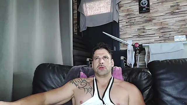 XxBigboybandxX online show from November 7, 2025, 12:49 pm