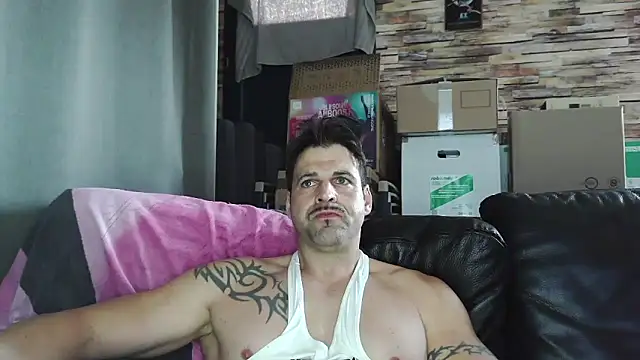 Snapshot of XxBigboybandxX chatting on February 22, 2026, 12:47 pm XxBigboybandxX online show from February 22, 2026, 12:47 pm