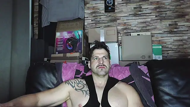 Snapshot of XxBigboybandxX chatting on February 28, 2026, 5:41 am XxBigboybandxX online show from February 28, 2026, 5:41 am