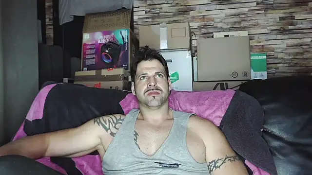 Snapshot of XxBigboybandxX chatting on March 2, 2026, 6:26 pm XxBigboybandxX online show from March 2, 2026, 6:26 pm