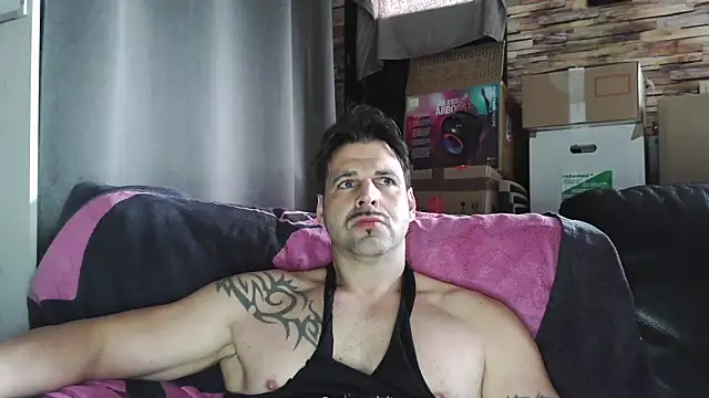 Snapshot of XxBigboybandxX chatting on March 3, 2026, 2:12 pm XxBigboybandxX online show from March 3, 2026, 2:12 pm