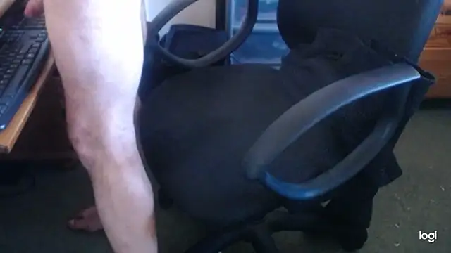 Snapshot of nudedude_9 chatting on December 2, 2024, 10:50 am nudedude 9 online show from December 2, 2024, 10:50 am