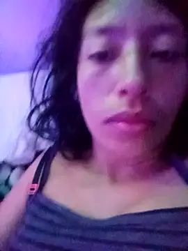 Snapshot of karolinee_66_ chatting on December 17, 2024, 11:17 am karolinee 66 online show from December 17, 2024, 11:17 am