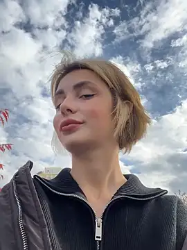 SandraCarter online show from October 23, 2025, 7:18 am