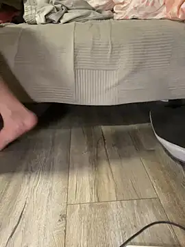 Snapshot of YoY-man chatting on March 5, 2025, 11:49 am YoY-man online show from March 5, 2025, 11:49 am