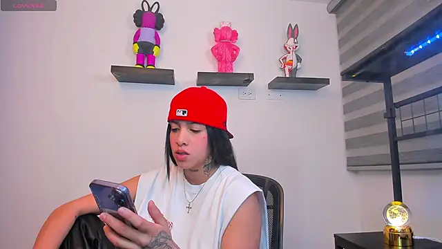 Gangster Girl online show from March 7, 2026, 5:15 am