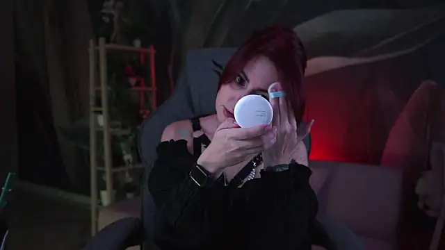 Lana  May online show from October 23, 2025, 6:13 am